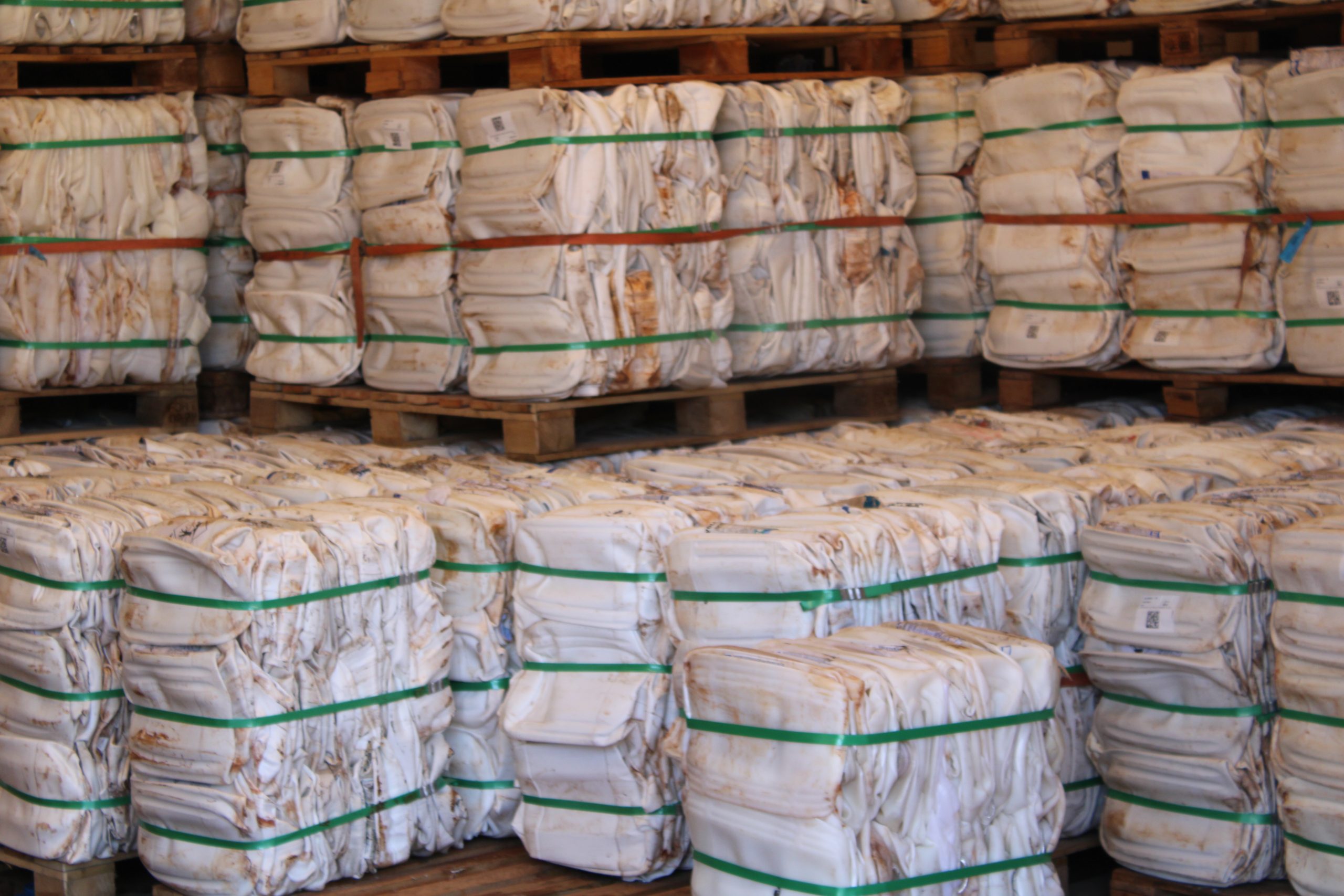 Tipos de embalagens de defensivos agrícolas e o descarte correto