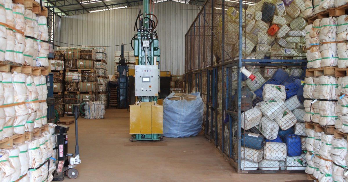 devolução de embalagens adiaesp blog embalagens em centros de coleta