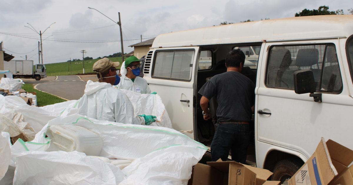 recebimento itinerante de embalagens adiaesp blog ação de recebimento